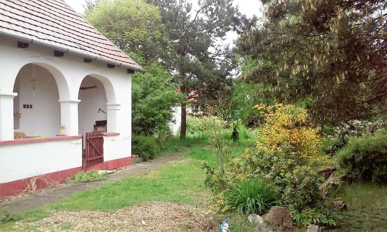 Gadoros Vendeghaz Hotel Egerszalok Exterior photo
