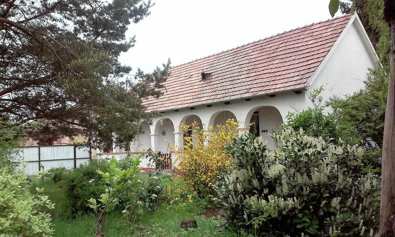 Gadoros Vendeghaz Hotel Egerszalok Exterior photo