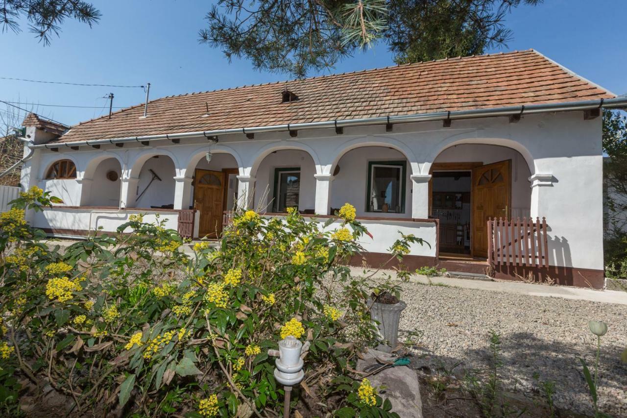 Gadoros Vendeghaz Hotel Egerszalok Exterior photo