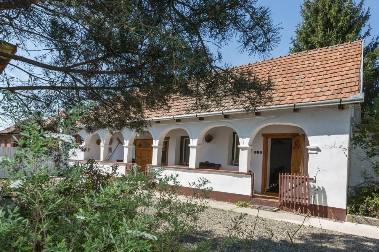 Gadoros Vendeghaz Hotel Egerszalok Exterior photo