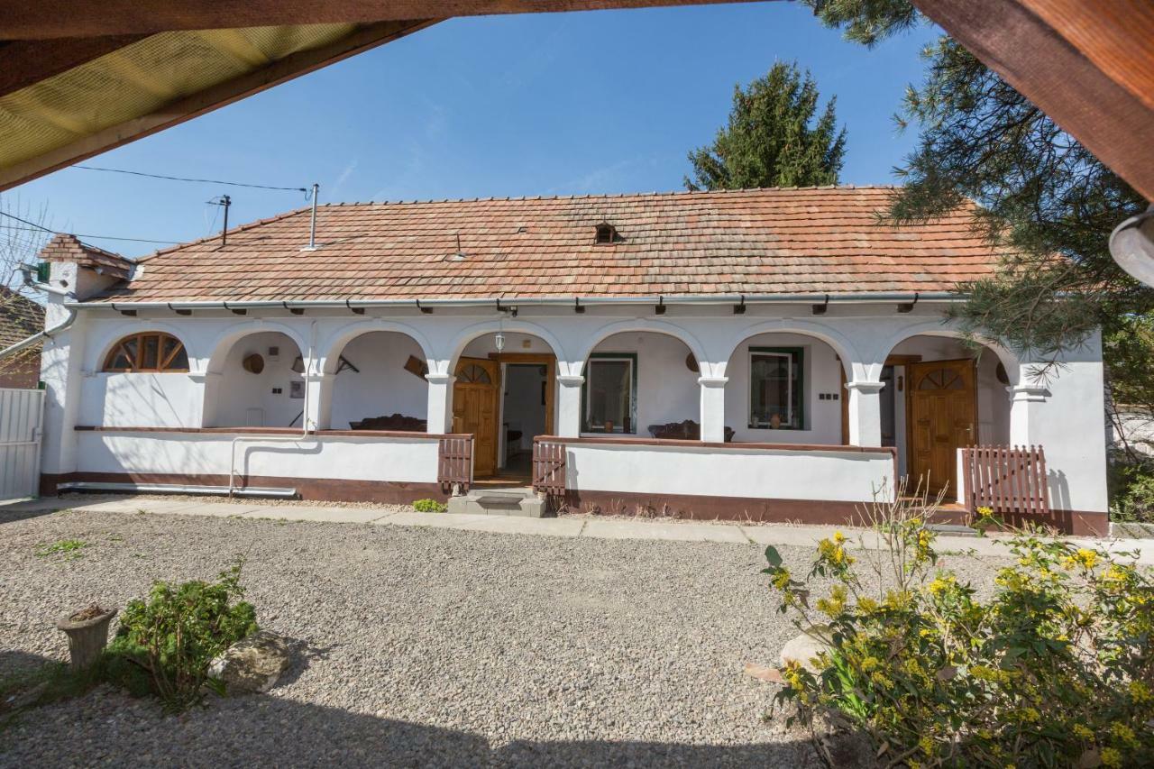 Gadoros Vendeghaz Hotel Egerszalok Exterior photo
