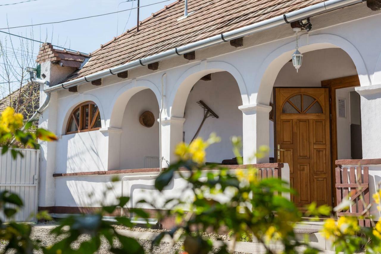 Gadoros Vendeghaz Hotel Egerszalok Exterior photo